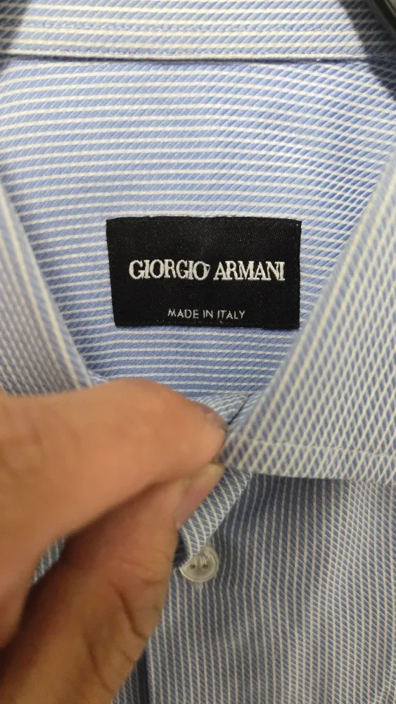Giorgio Armani Dress Shirt - Size 15½/40 (M) image indicator(2)
