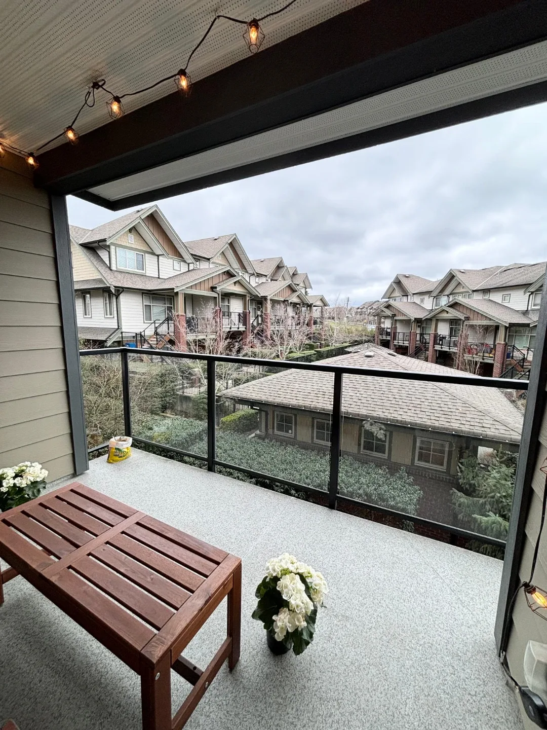 2bed+den 2 bath condo for rent image indicator(9)