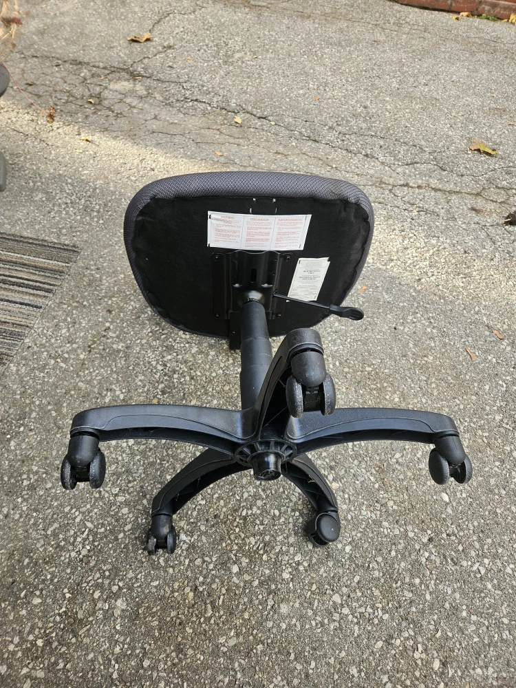 Office Chair - Black - photo 2