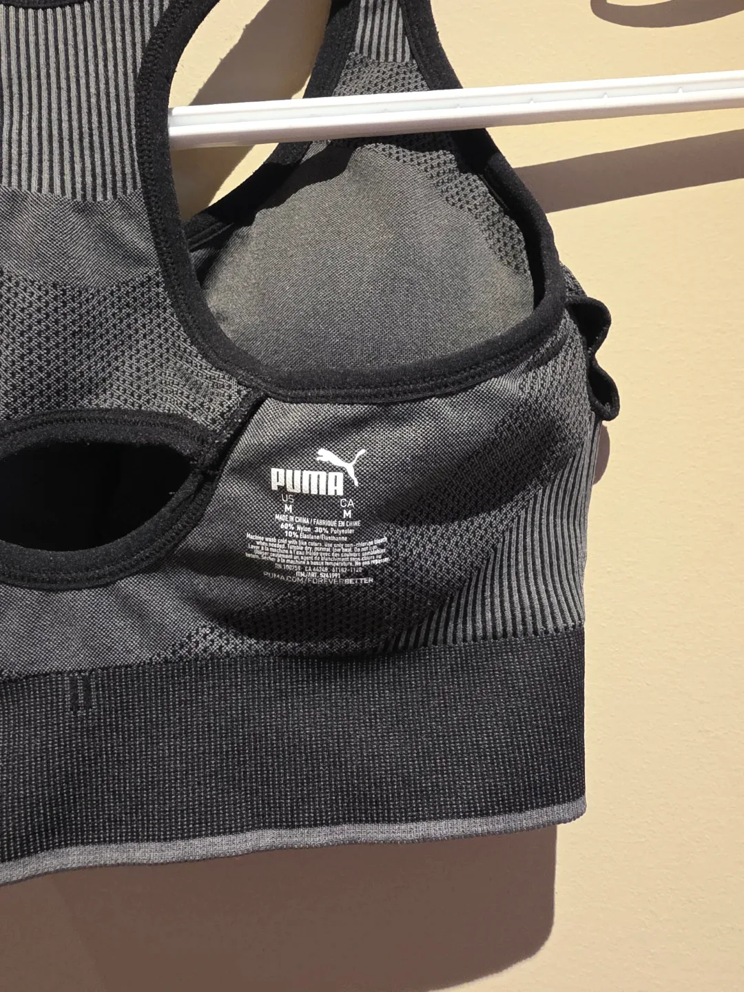 Puma Seamless Sports Bra - Size M image indicator(3)