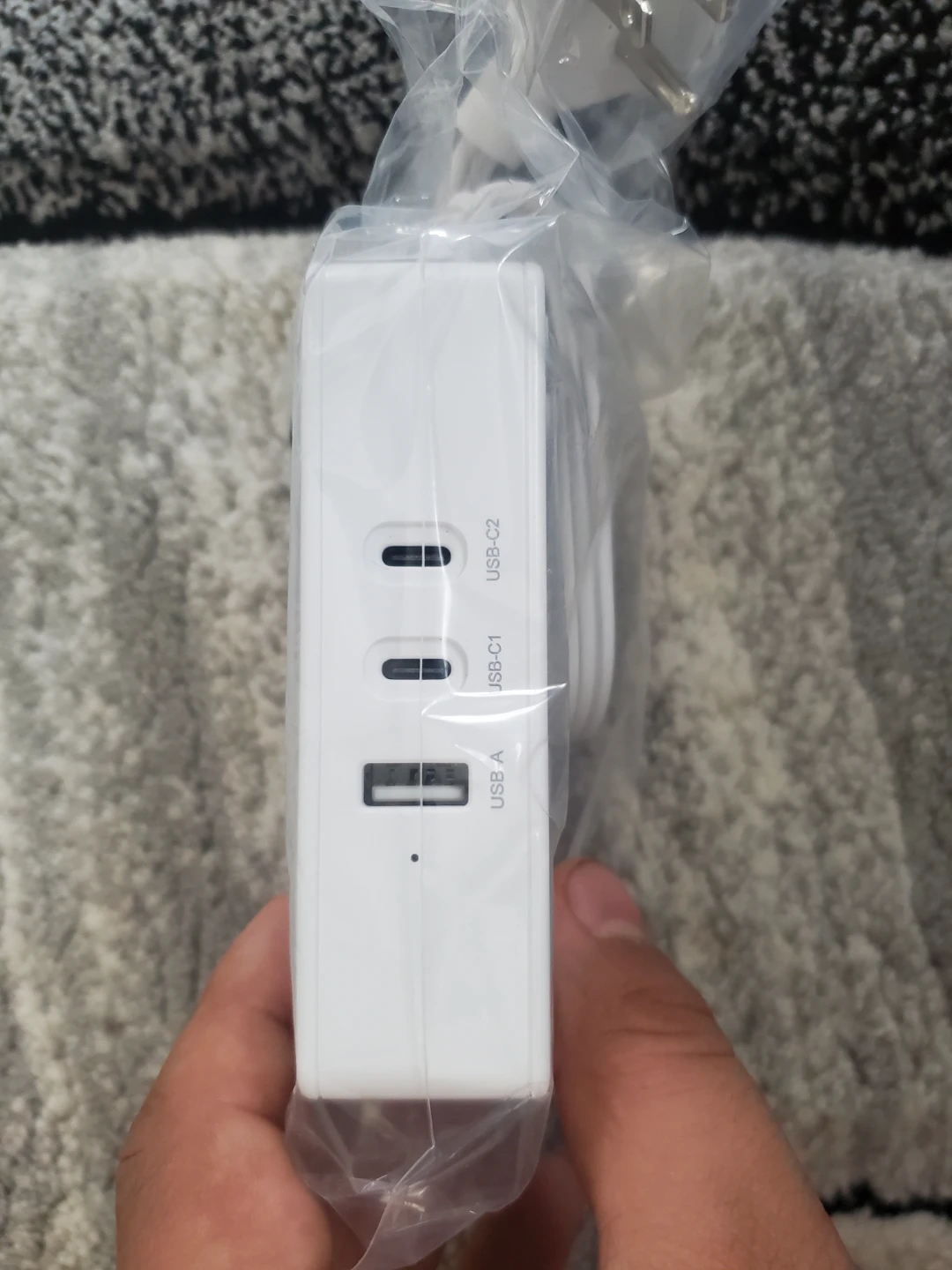 New Wentong Flat Plug Power Strip with USB Charger - photo 5