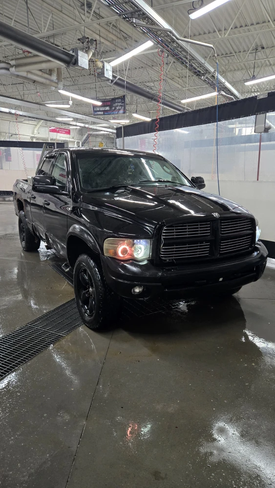 2003 dodge ram 1500 SLT