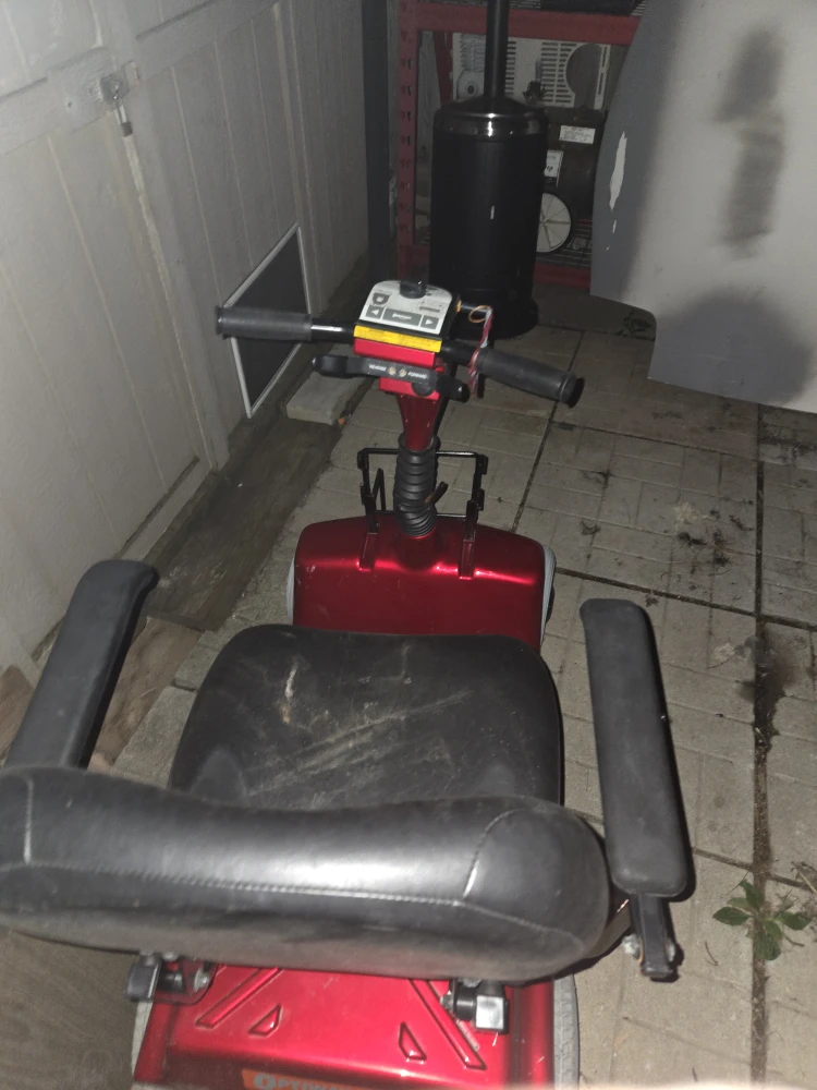 Red Optiway Transer 1700 Mobility Scooter - photo 3