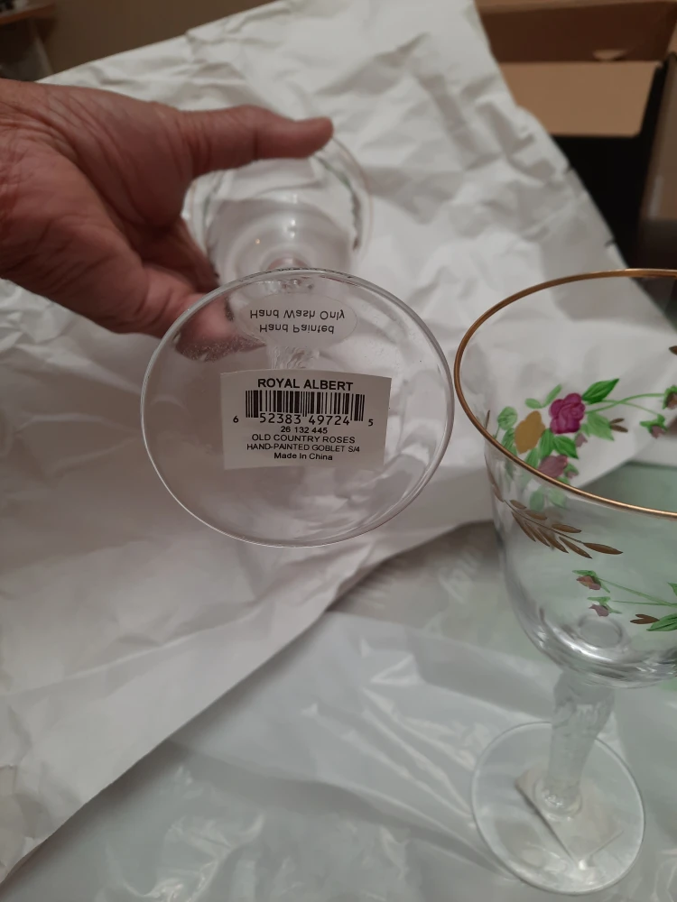 Royal Albert Old Country Roses Wine Glasses - Pair - photo 2