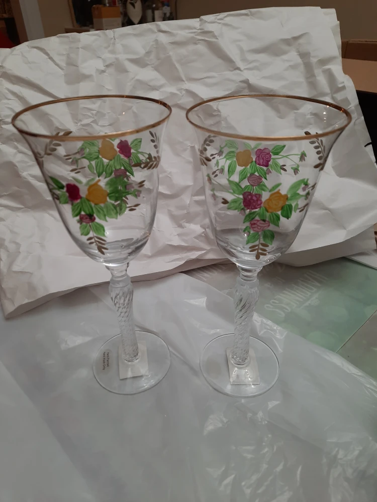Royal Albert Old Country Roses Wine Glasses - Pair - photo 3