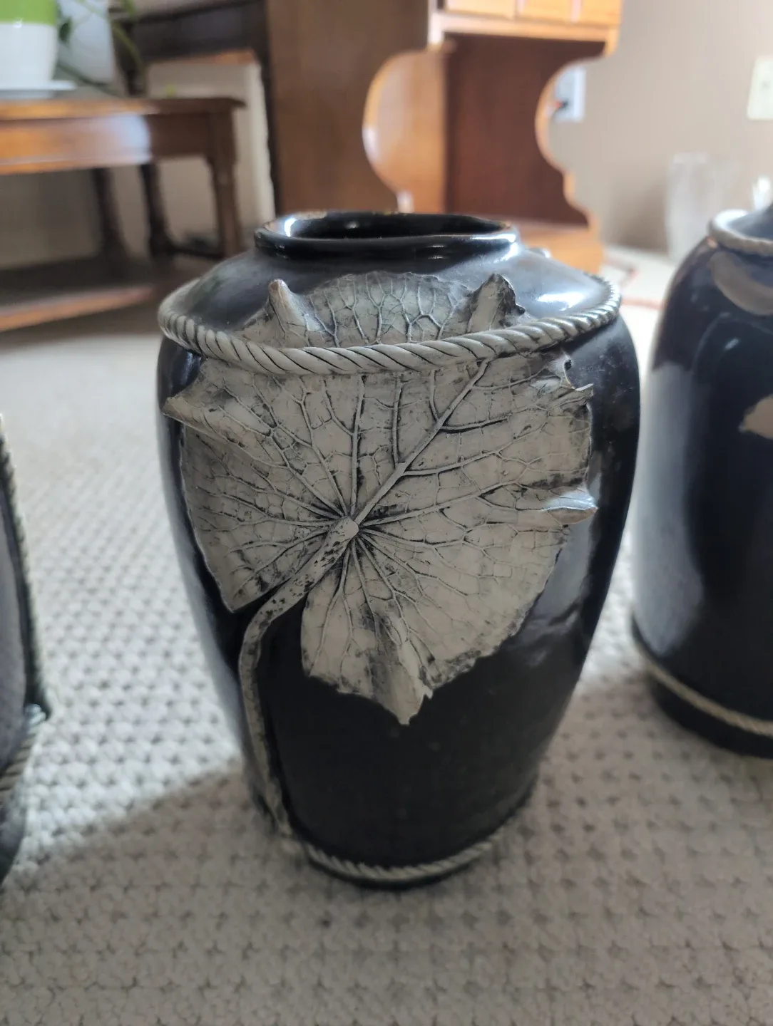Decorative Black Vase with Leaf Design image indicator(3)