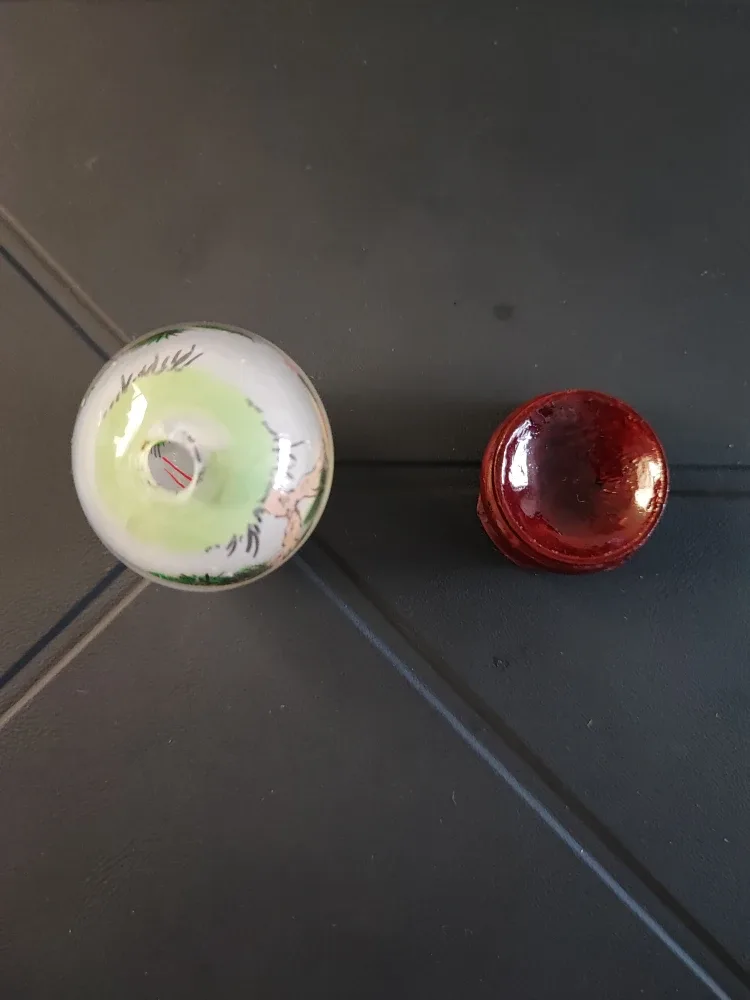 Cardinal Bird Snow Globe with Stand image indicator(3)