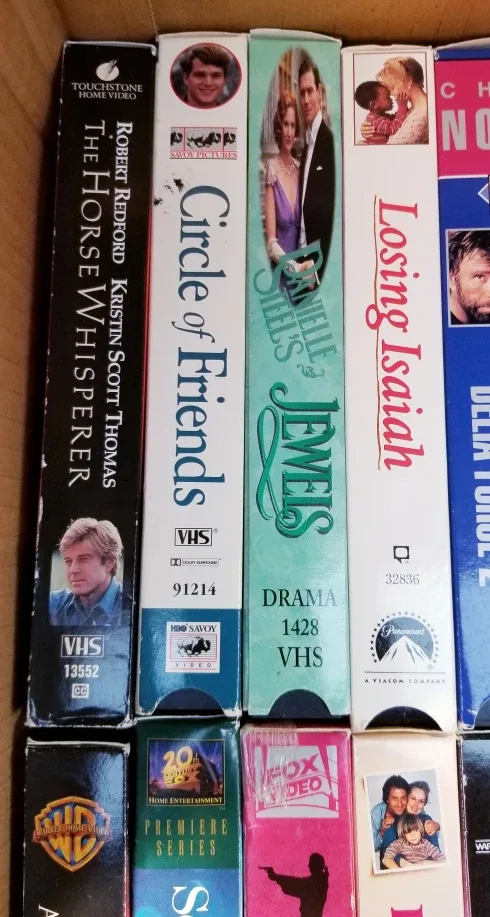 ☆☆☆GE VHS VCR Player (Model VG2000) PLUS SEVERAL VHS MOVIES!!☆☆☆ image indicator(4)