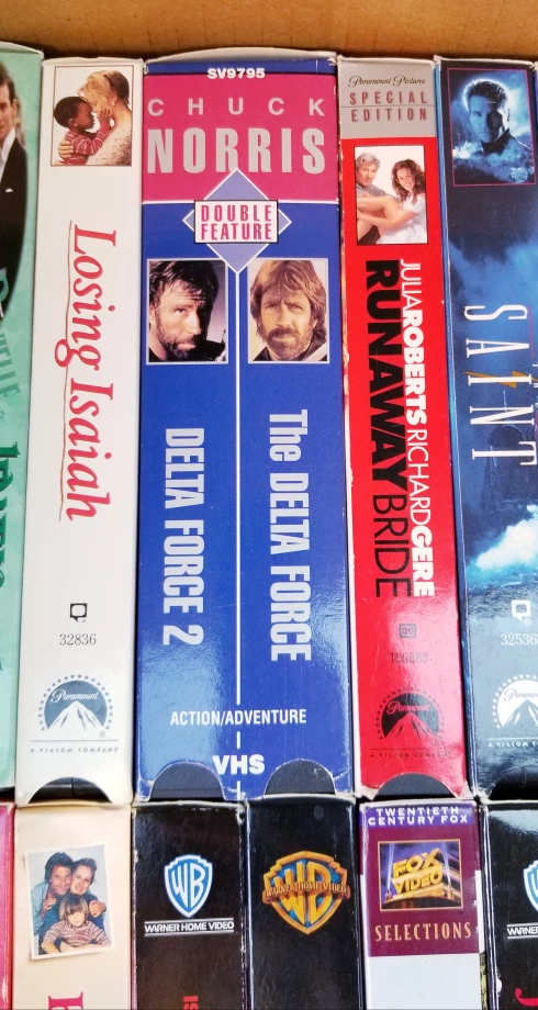 ☆☆☆GE VHS VCR Player (Model VG2000) PLUS SEVERAL VHS MOVIES!!☆☆☆ - photo 5