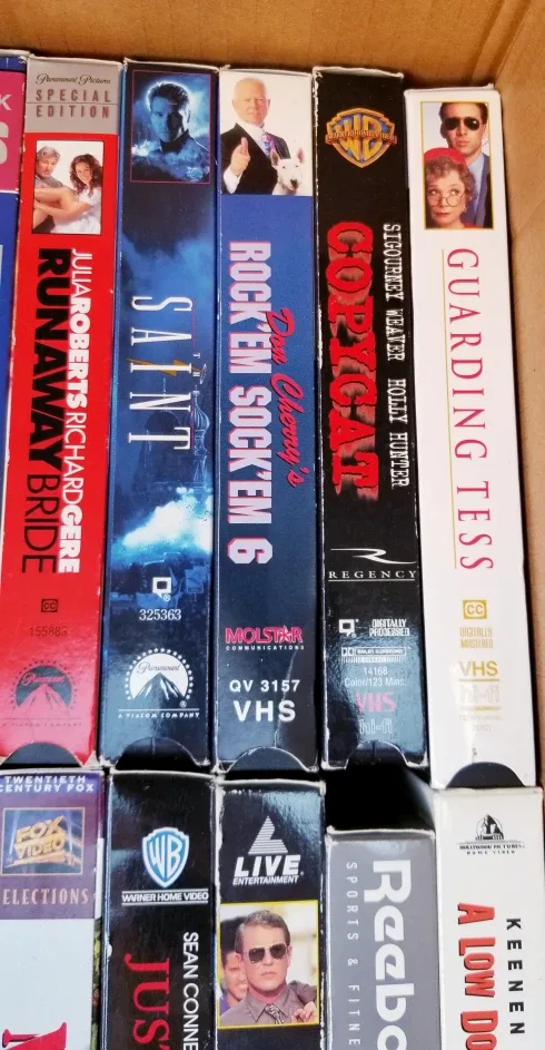 ☆☆☆GE VHS VCR Player (Model VG2000) PLUS SEVERAL VHS MOVIES!!☆☆☆ image indicator(6)