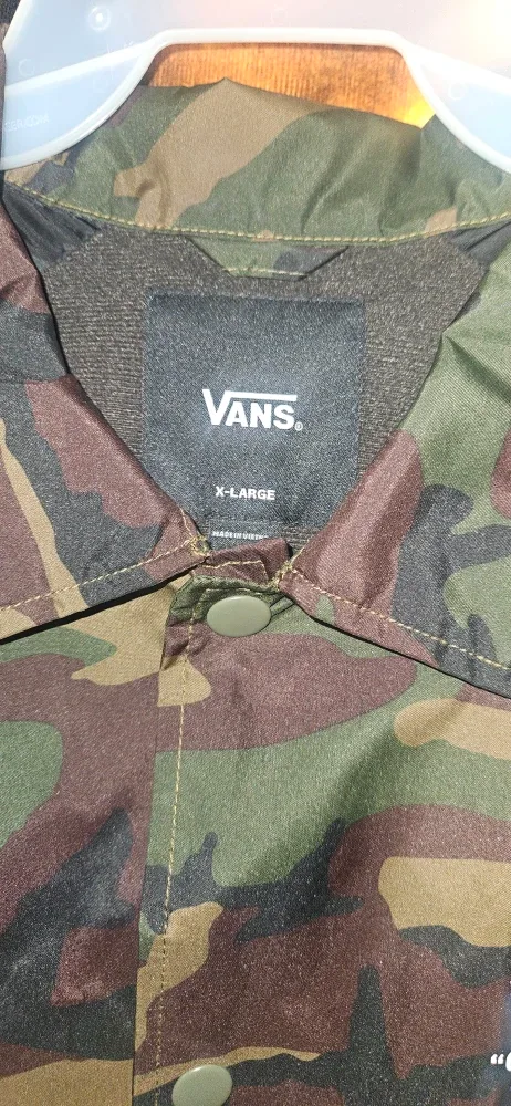 Vans Camo Jacket - Size XL image indicator(4)