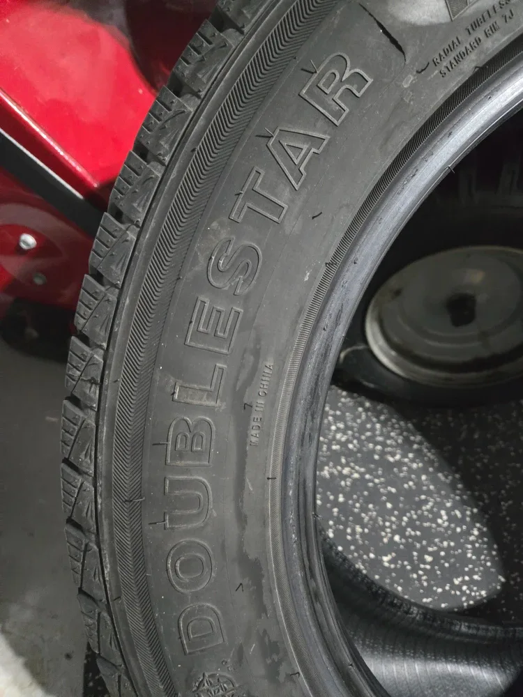Winter Tires 235/60R18 image indicator(7)