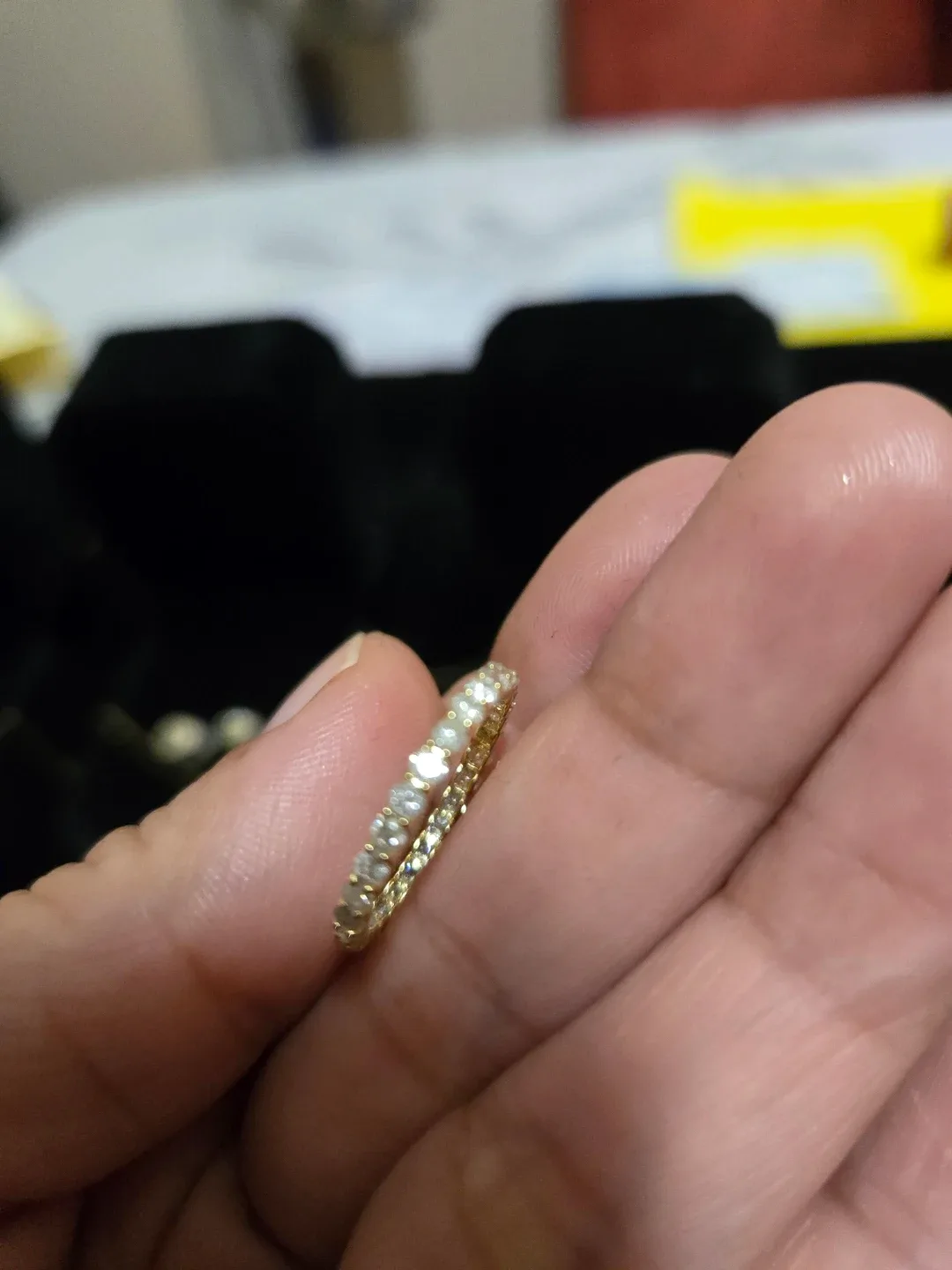 1ct natural diamond 18k Eternity Ring image indicator(2)