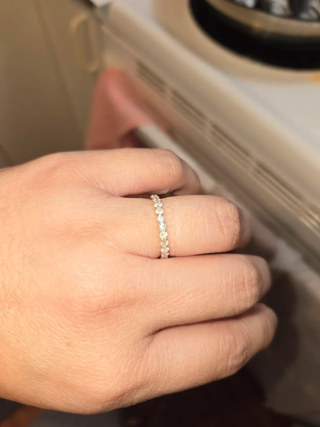 1ct natural diamond 18k Eternity Ring image indicator(3)