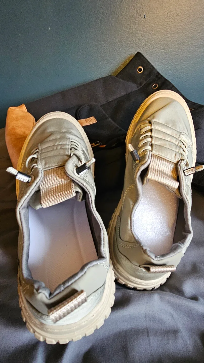 Thearfer Casual Shoes - Size 9 image indicator(2)