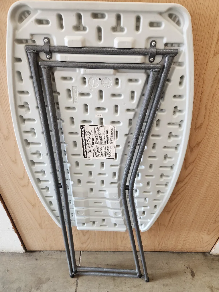 Folding Table - White image indicator(3)