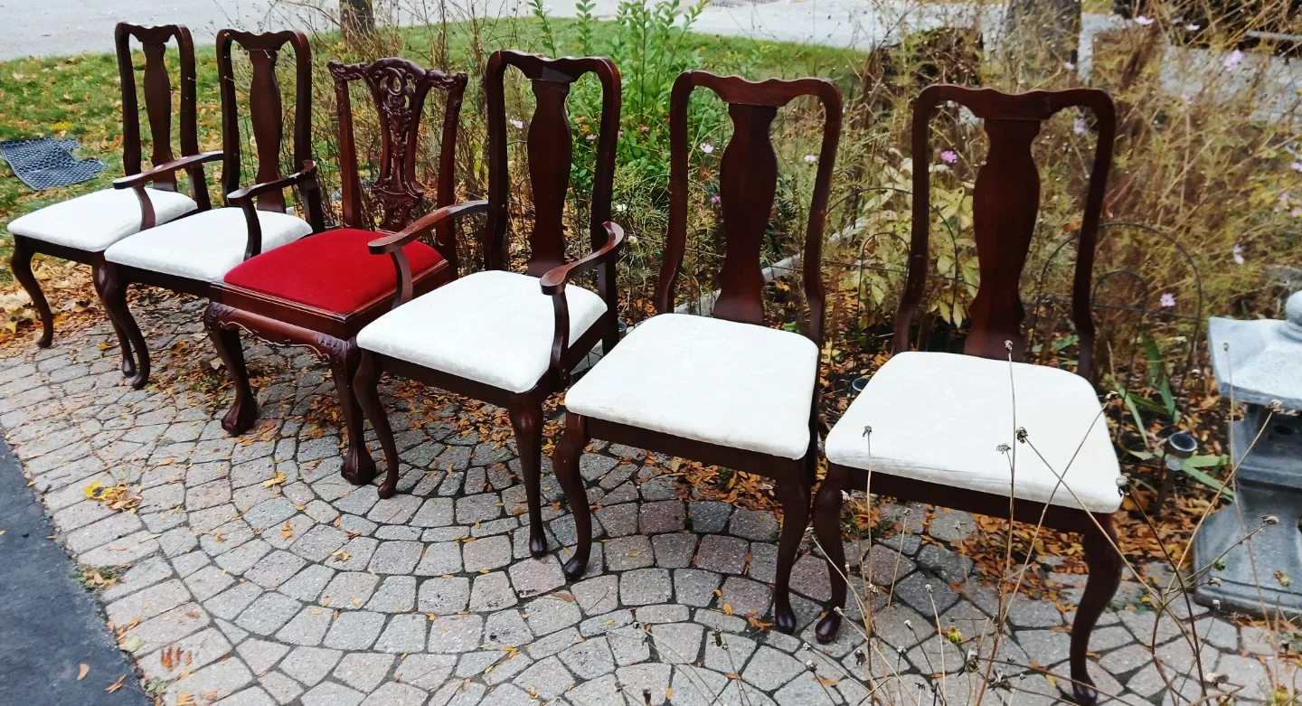 Set of 6 Mahogany Dining Chairs image indicator(3)