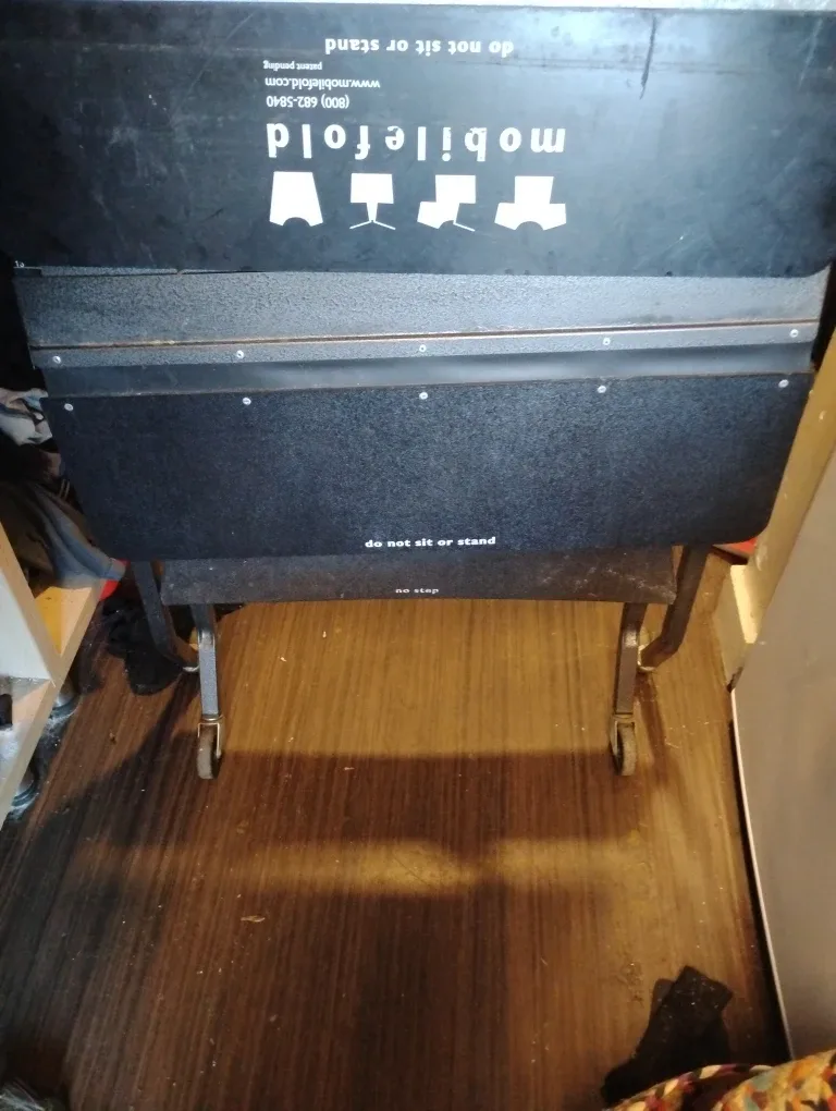 Mobilefold Rolling Folding Table image indicator(2)