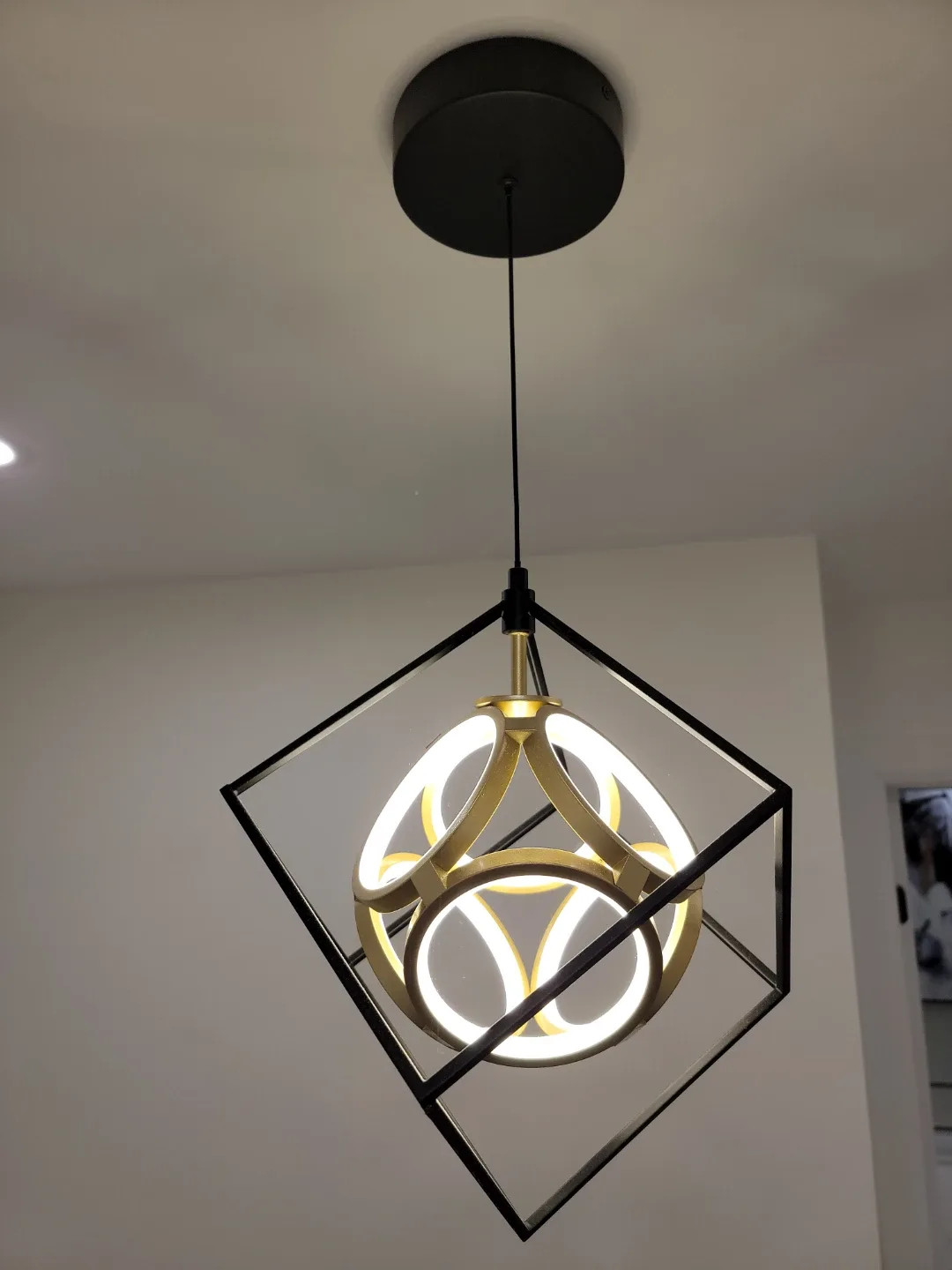 Artika black and gold mini luxury pendant light LED image indicator(7)