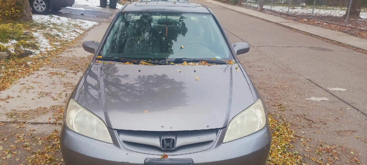 2004 Grey Honda Civic Sedan image indicator(2)