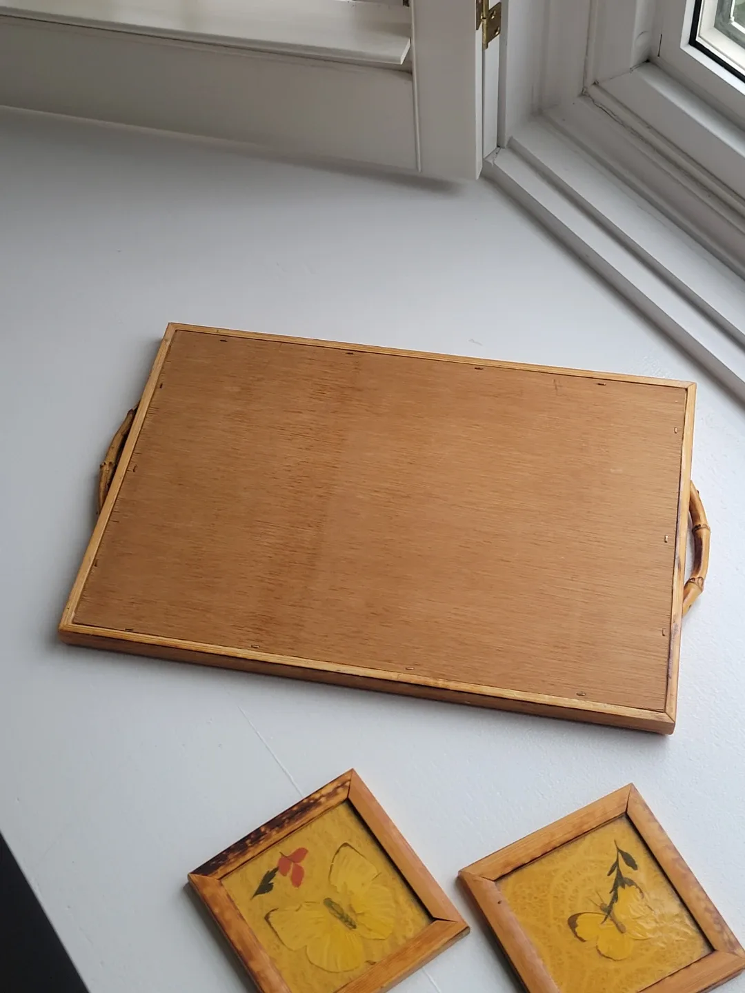 Vintage Wood Butterfly Tray and Coaster Set! image indicator(10)