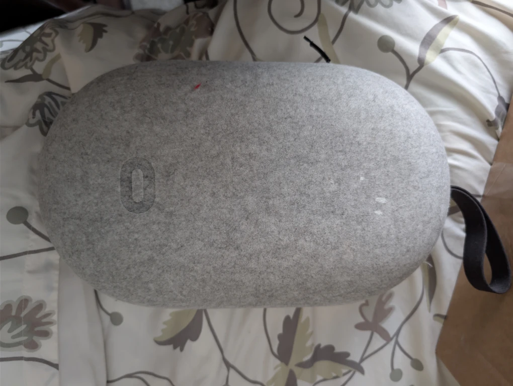 Oculus Quest 2 VR Headset - photo 3