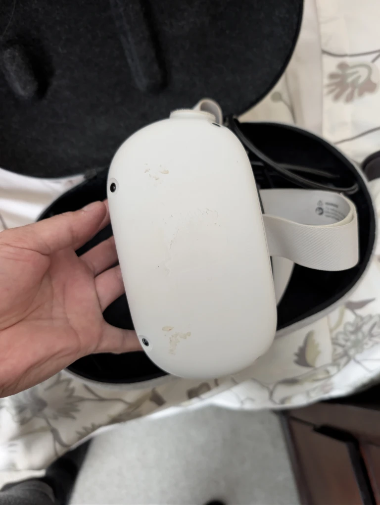Oculus Quest 2 VR Headset - photo 4