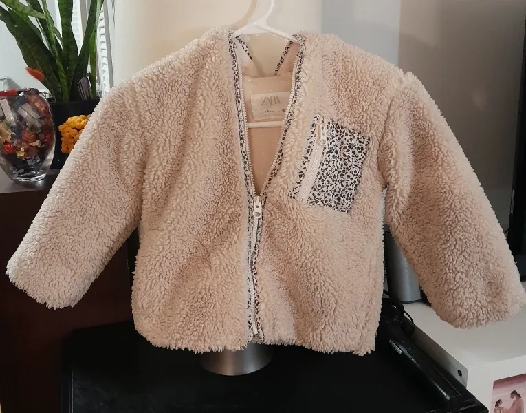 Zara Girls Warm Sweater thumbnail