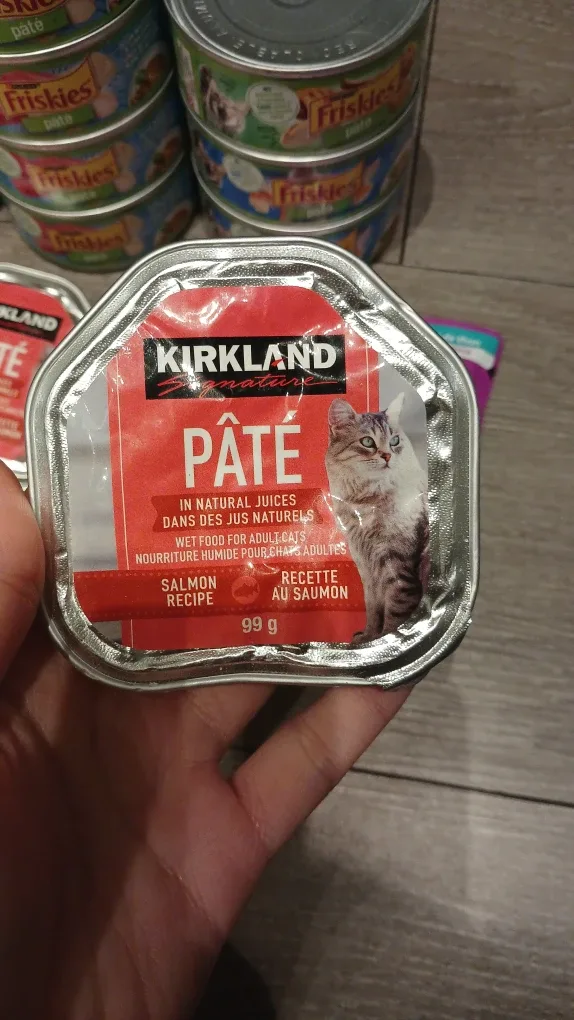 Assorted Cat Food image indicator(6)