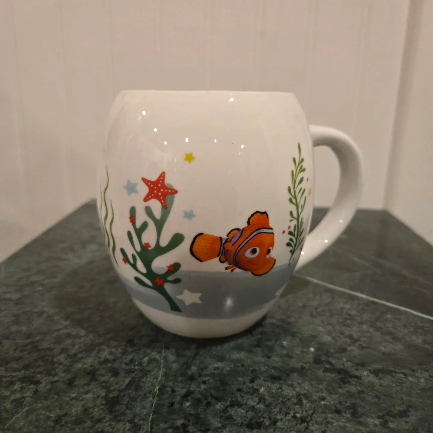 Disney/Pixar Finding Nemo & Dory Mug image indicator(2)