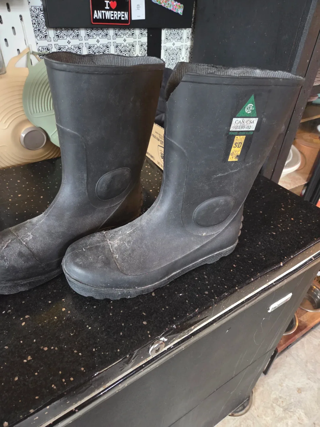 Black Pioneer Rubber Boots