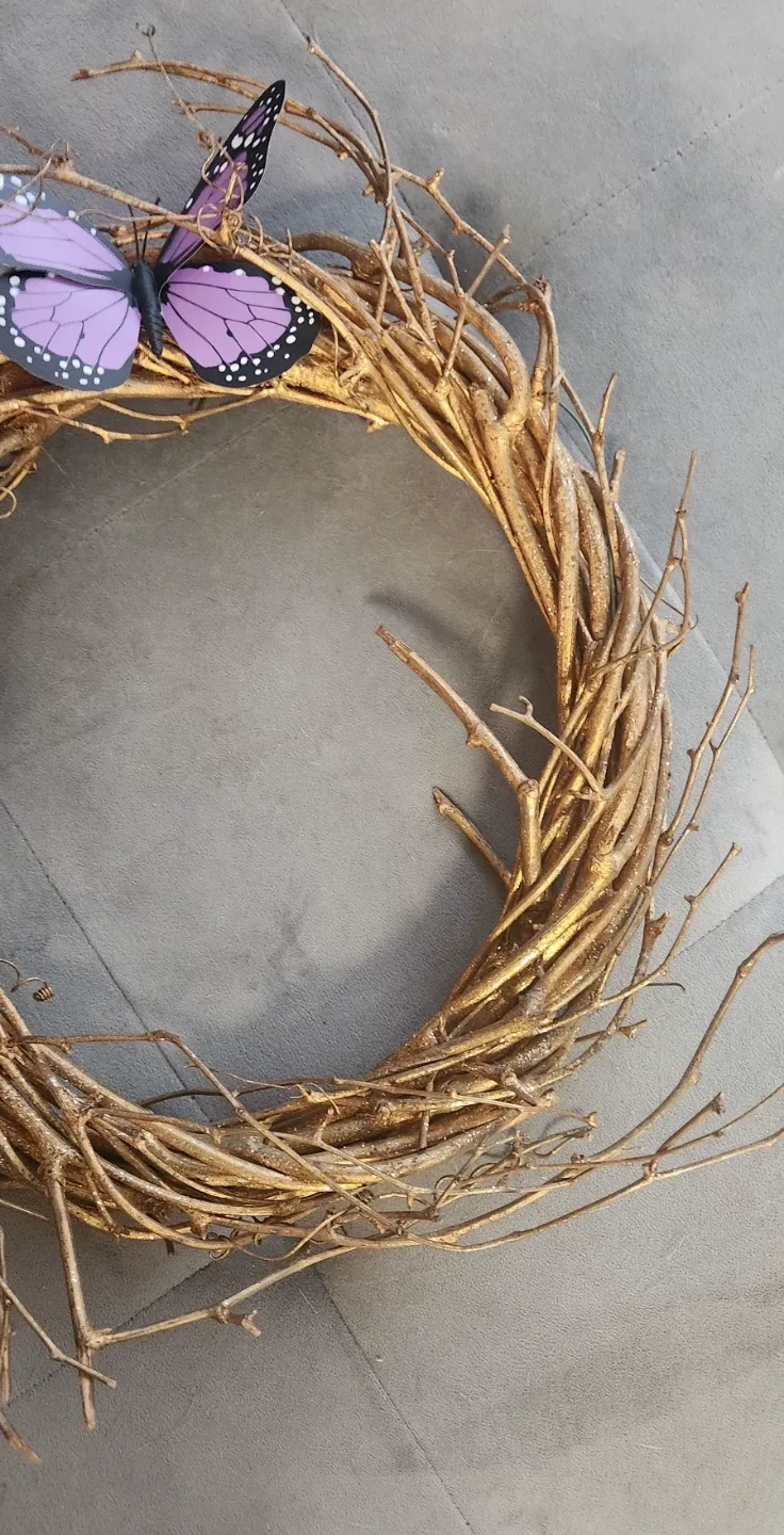 Gold Branch Wreath with Butterfly Decor image indicator(3)