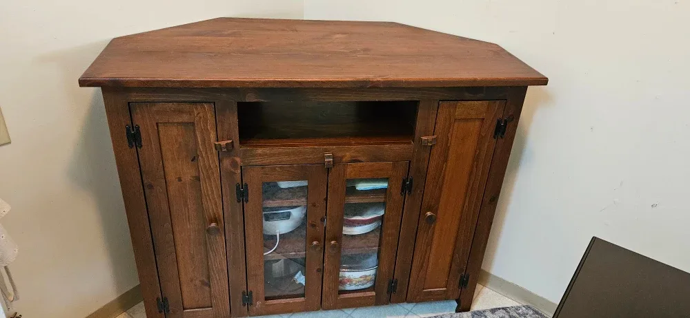 Dining room furniture/Dinner ware storage image indicator(5)