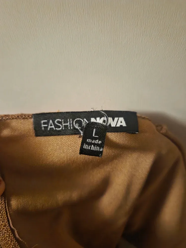 Fashionova crop top image indicator(3)