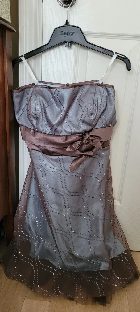 Le Chateau Y2K Strapless Gown Sequin Pattern