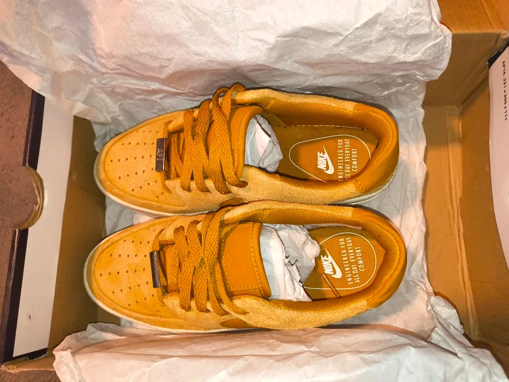 Nike Air Force 1 '07 LV8 Yellow Shoes image indicator(3)