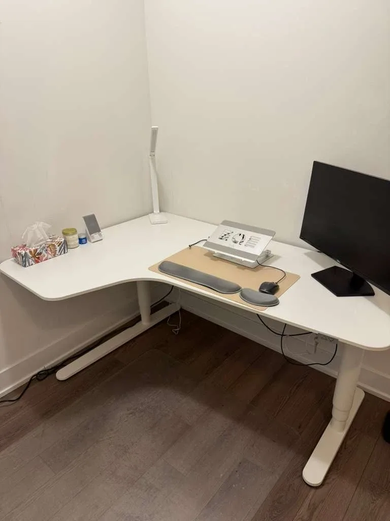 White L-Shaped Standing Desk thumbnail