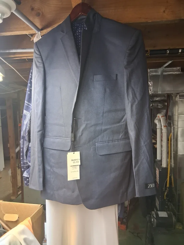 Zara Business Suit, Size 36 pants slim fit