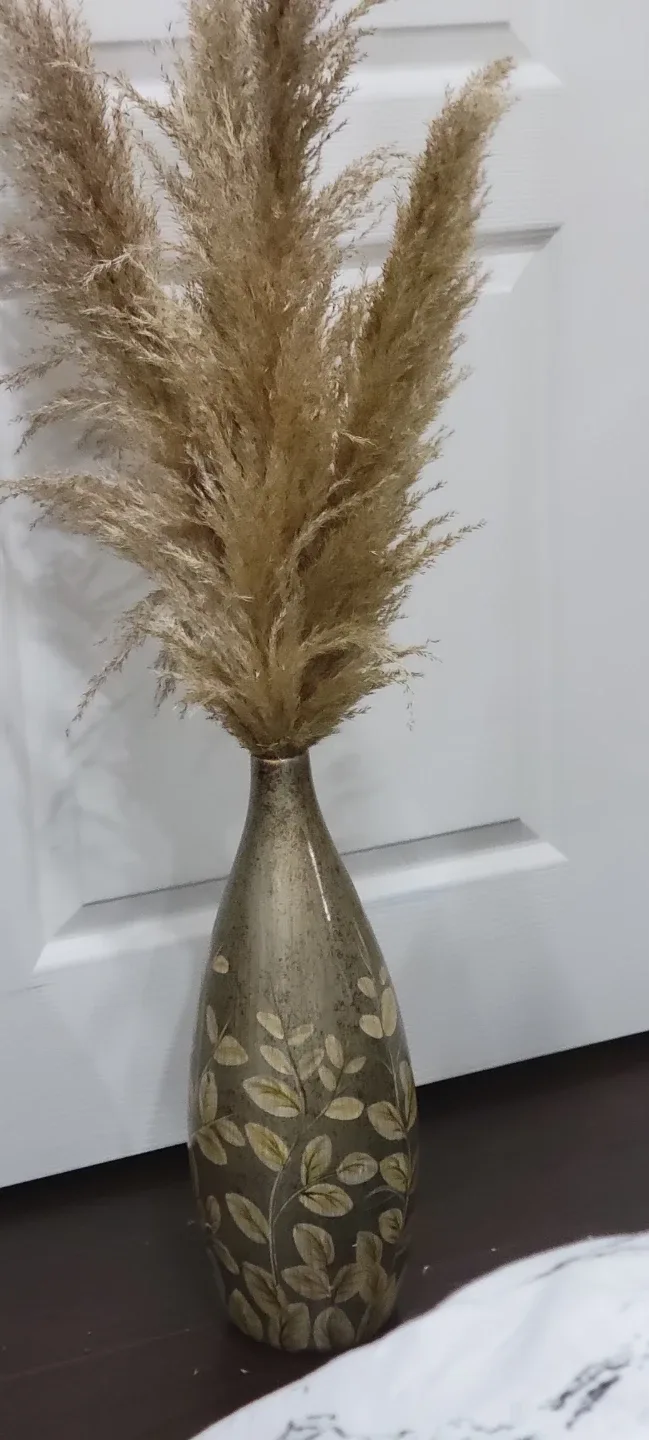 Pampas Grass with Decorative Vase image indicator(2)