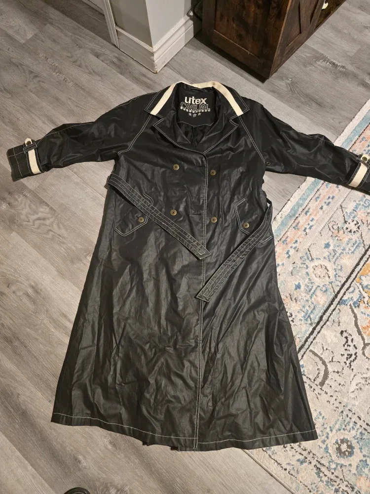 Uttex Casual Collection Black Trench Coat image indicator(3)
