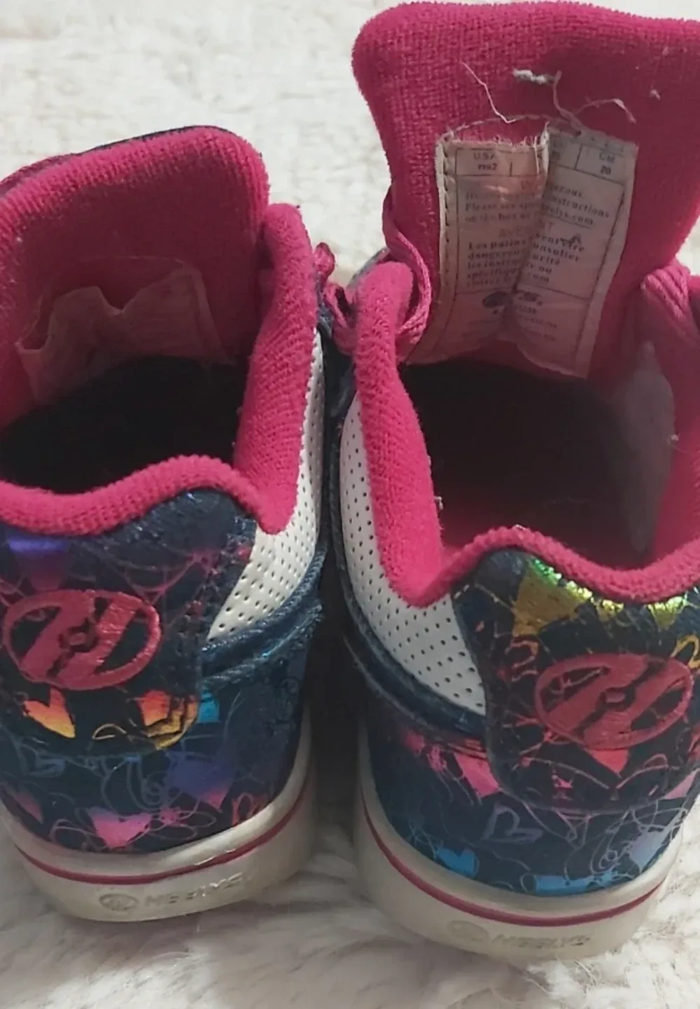 2 Pairs of Girls' Heelys (sz 2 & 4) image indicator(5)
