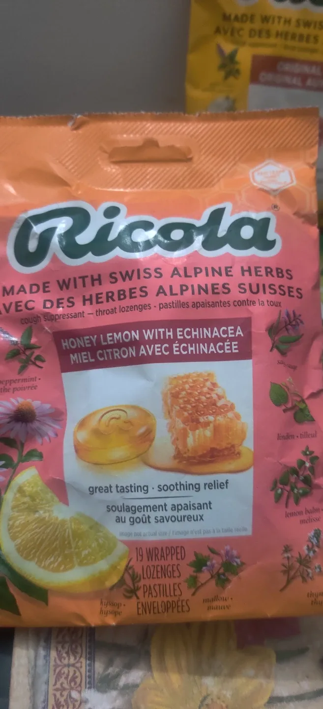Ricola & Halls Cough Drops image indicator(2)