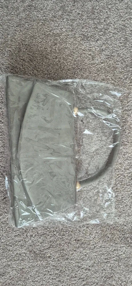 Kendall & James Grey Handbag-NEW image indicator(4)