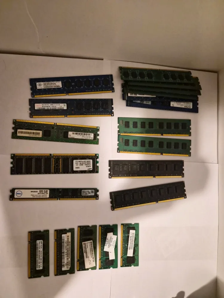 Mixed Lot of RAM Sticks