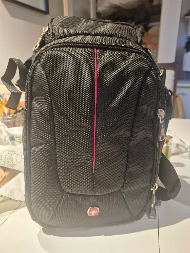 Swiss Gear Camera Bag - Black & Red