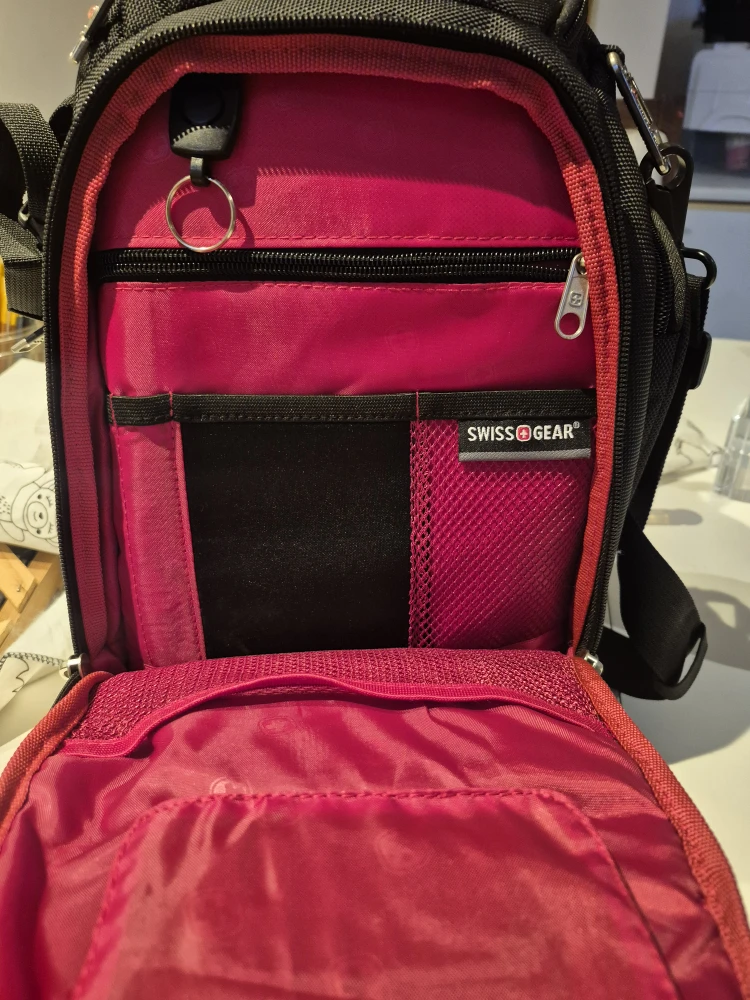 Swiss Gear Camera Bag - Black & Red - photo 2
