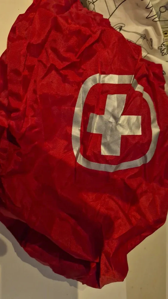 Swiss Gear Camera Bag - Black & Red image indicator(6)