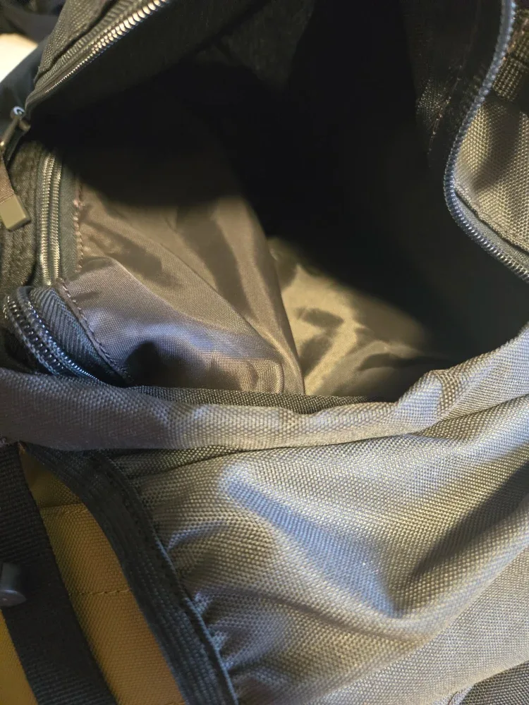 Mountain Warehouse Backpack image indicator(2)