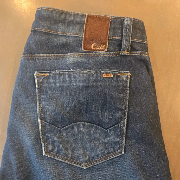 Cult of Individuality Leisure Flare Jeans - Size 32 image indicator(2)