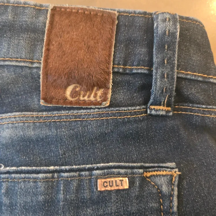 Cult of Individuality Leisure Flare Jeans - Size 32 image indicator(3)